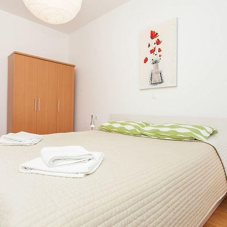 Kuvi Apartments Ρόβινι Εξωτερικό φωτογραφία